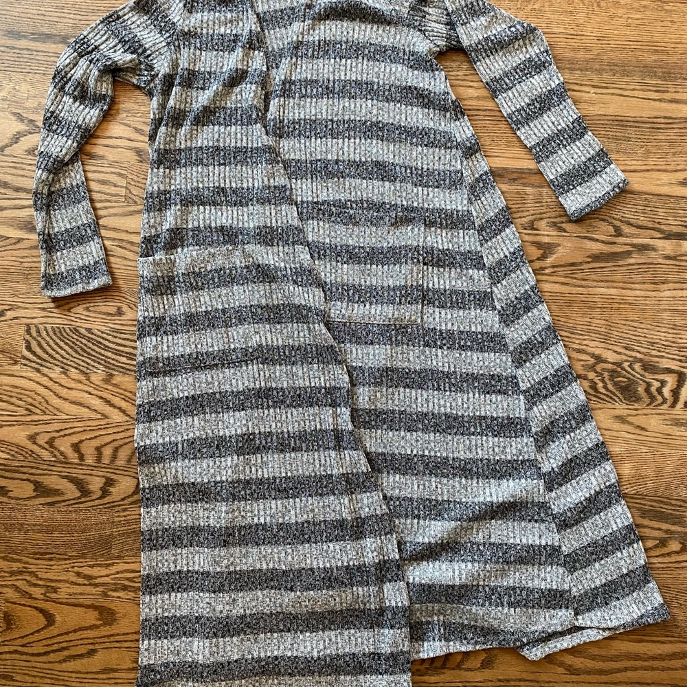 LIKE NEW Lularoe Sarah